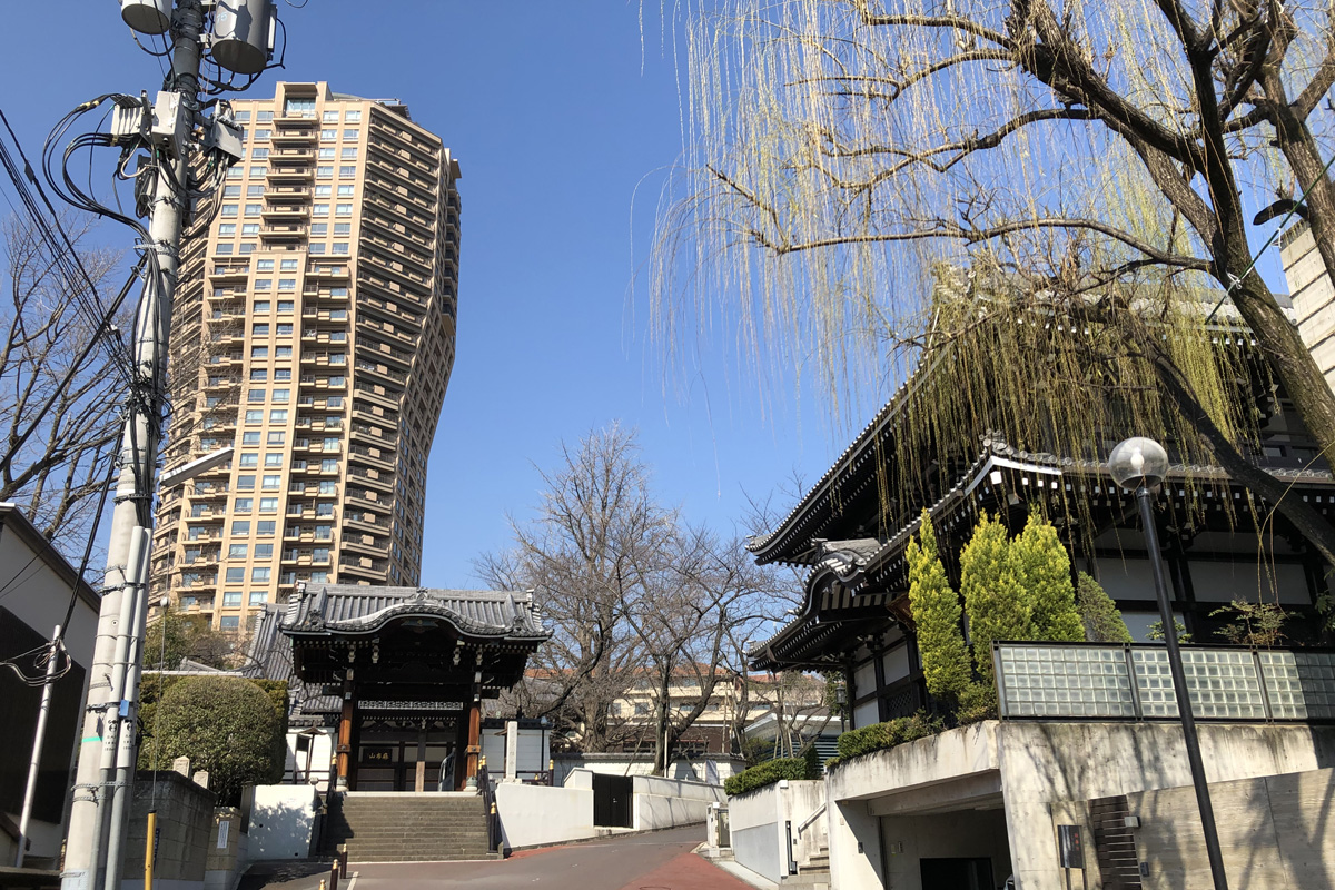 街歩き No.009 麻布十番｜神社からスイーツまでを存分に堪能できる十番旅