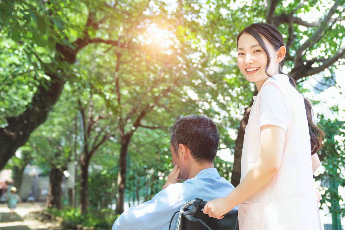 介護士に喜ばれるプレゼント32選！現役介護士に聞いた実用品＆癒やしアイテム