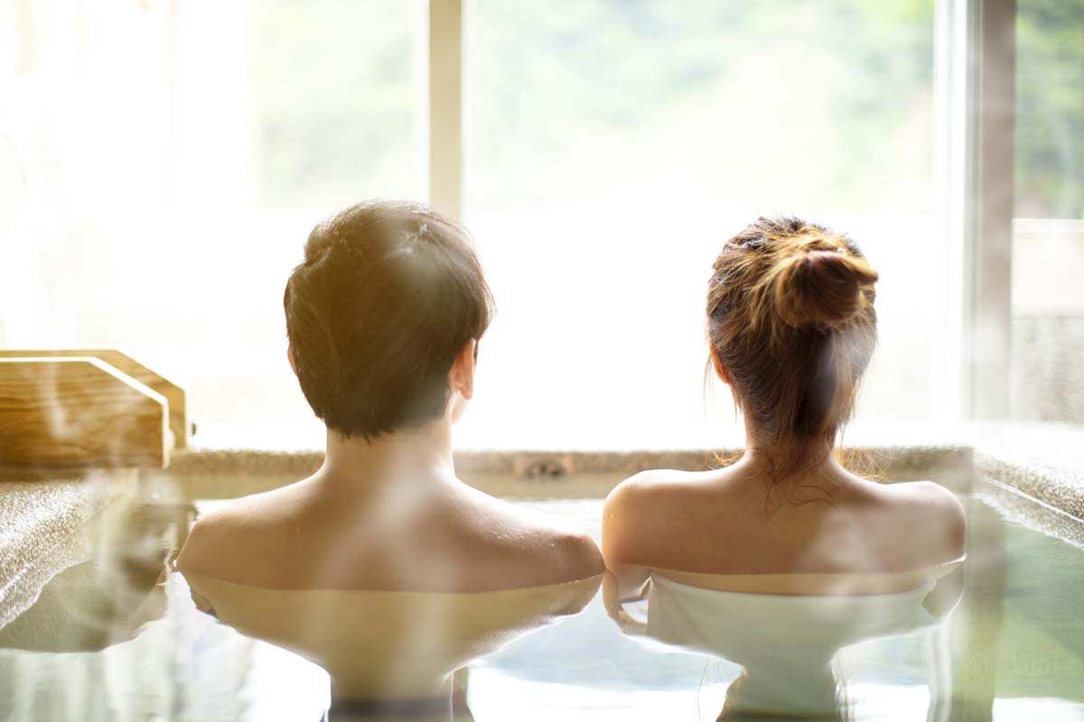 両親に感動される温泉旅行のプレゼント！チケットからカタログタイプまで厳選