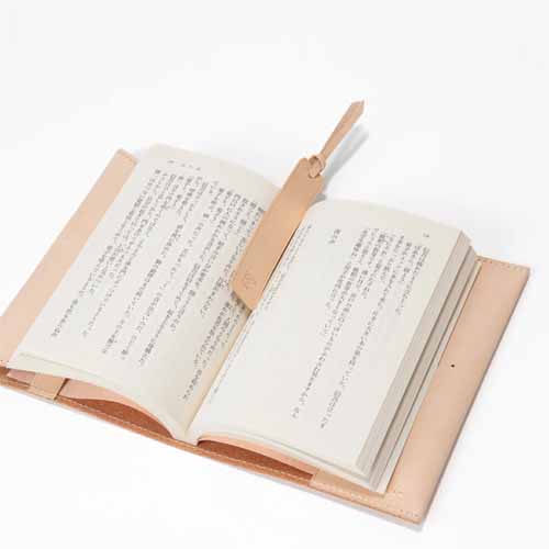 レザーブックカバーの画像