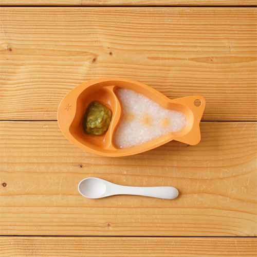 食器セットの画像