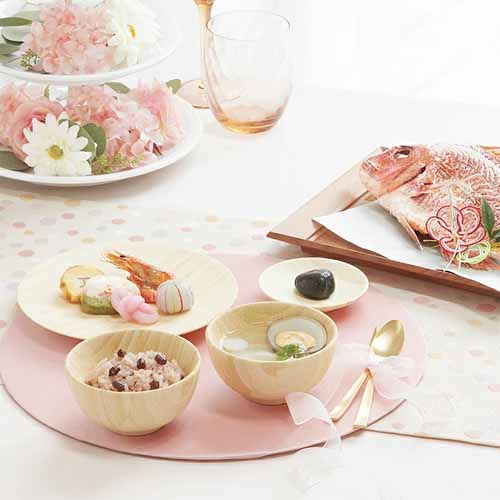 食器セットの画像