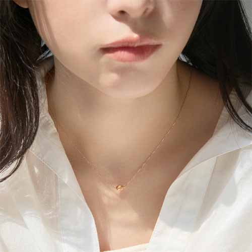 トパーズネックレスの画像