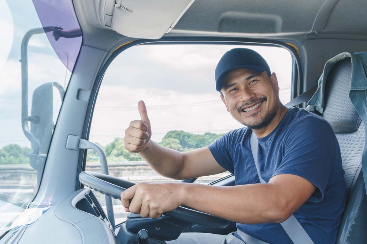トラック運転手へのプレゼント42選！長距離ドライバーに喜ばれる実用ギフトを厳選